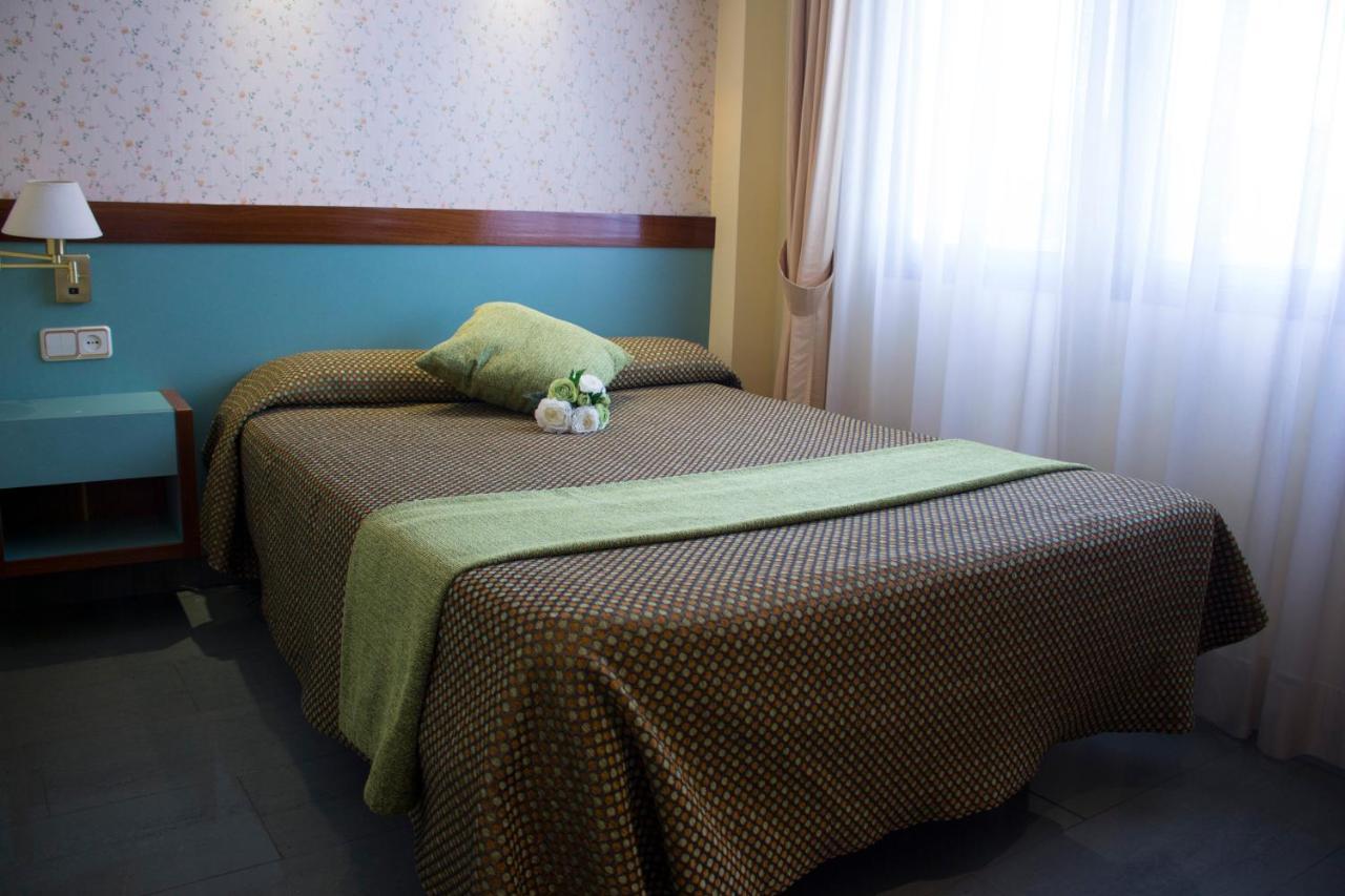 Hotel Jardin De Aranjuez Exterior photo